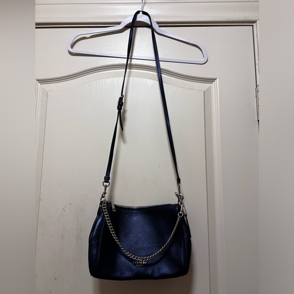 Coach metallic Carrie Crossbody bag with detachable strap and silver chain. Blue - Picture 5 of 7